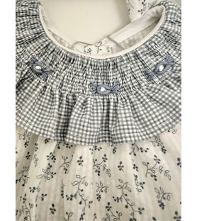Conjunto flores volante